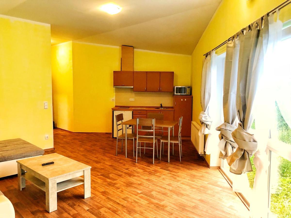 Apartmany Slunecnice Konstantinovy Lázně Exteriör bild